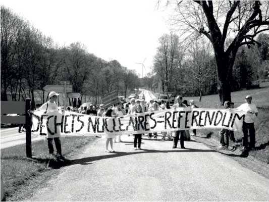 2009 - Déchets nucléaires : je veux décider !