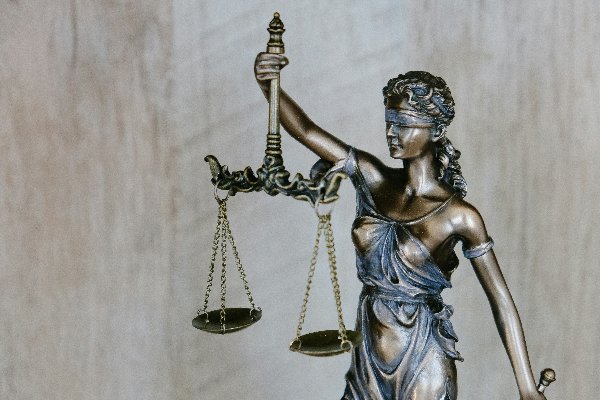 PARODIE DE JUSTICE contre les opposants à Cigéo